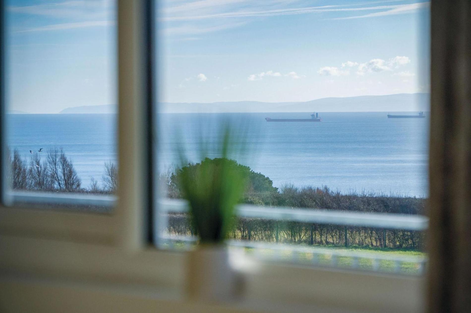 The Penthouse - 1 Bedroom Apartment - Ocean Breeze ポート・アイノン エクステリア 写真